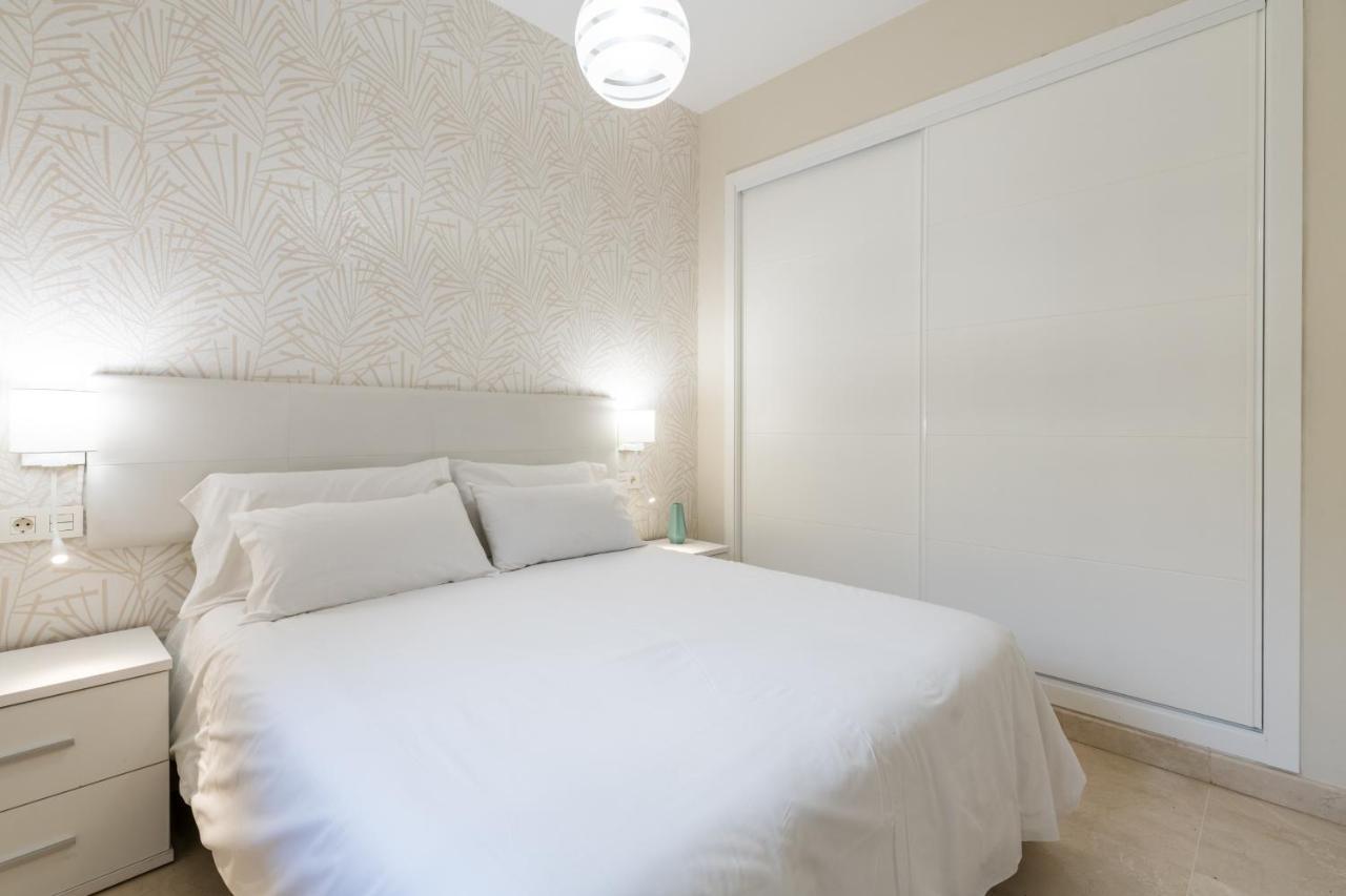 Lumbreras Host Apartment Seville Exterior photo
