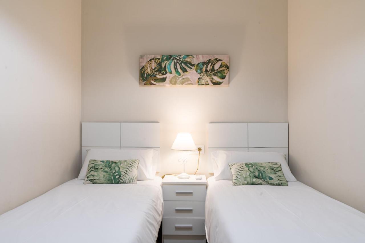 Lumbreras Host Apartment Seville Exterior photo