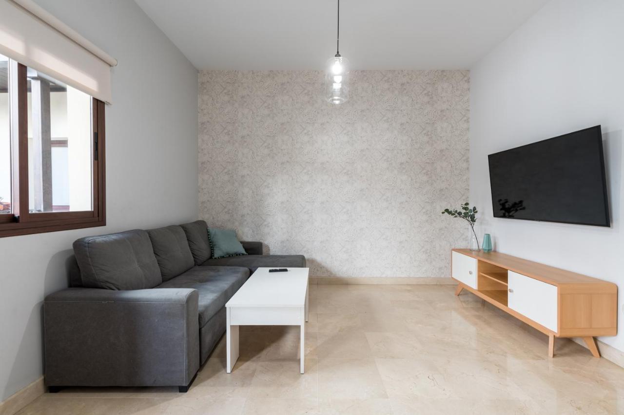 Lumbreras Host Apartment Seville Exterior photo